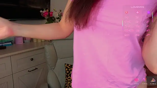 yourr Evaa online show from 04/12/26, 02:37