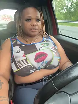 RoyalQueen2u online show from 04/25/26, 10:18