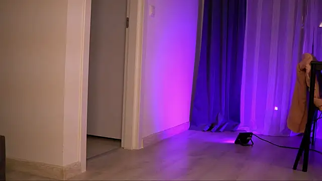 AryaDeluna online show from 11/09/25, 08:02