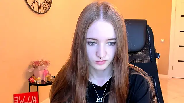 KateKayer online show from 11/09/25, 11:47