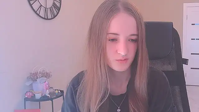 KateKayer online show from 09/23/25, 08:21