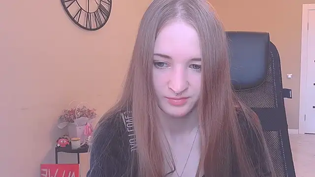 KateKayer online show from 09/25/25, 08:42