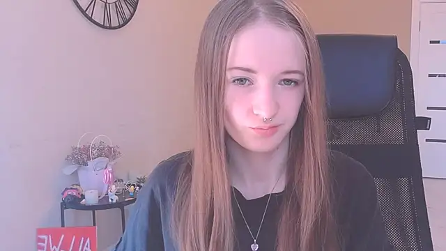KateKayer online show from 09/09/25, 08:24