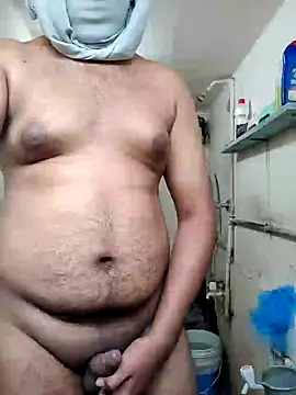 Snapshot of Brown69_guy chatting on 02/05/26, 07:37 Brown69 guy online show from 02/05/26, 07:37