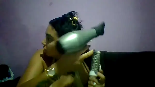 Snapshot of querida777 chatting on 10/26/25, 12:00 querida777 online show from 10/26/25, 12:00