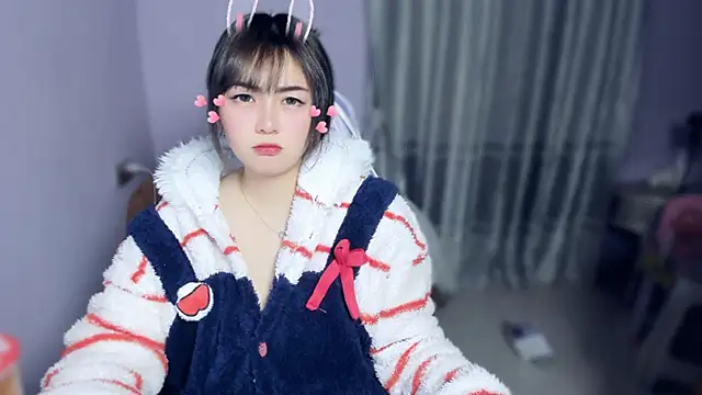 yuki3366 online show from 12/05/25, 12:04