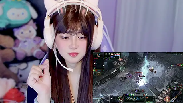 yuki3366 online show from 04/12/26, 02:20