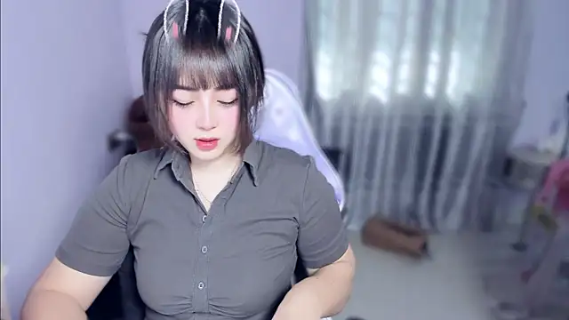 yuki3366 online show from 12/23/25, 07:18