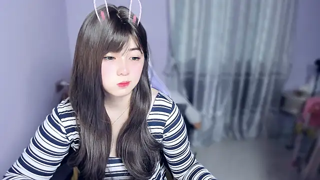 yuki3366 online show from 11/18/25, 04:38