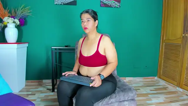 cinderella jackson online show from 03/21/25, 03:02