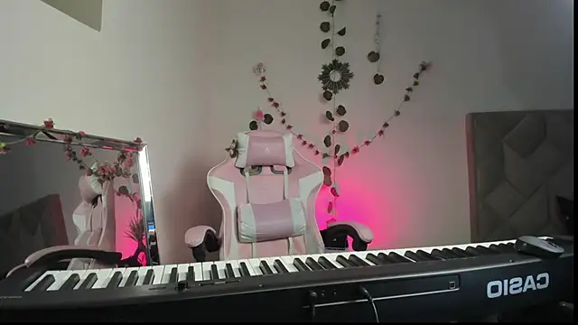 Paprika  online show from 12/05/25, 07:45