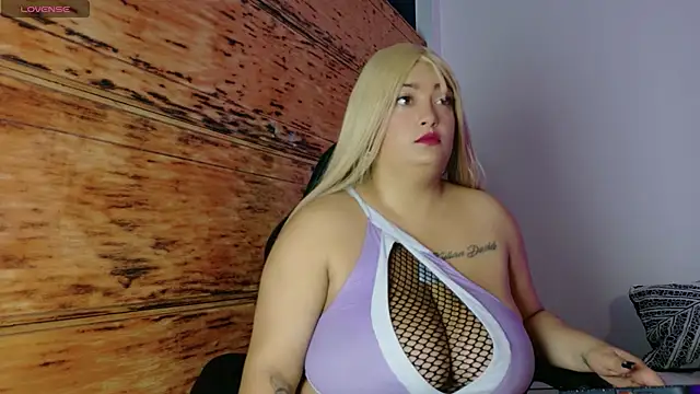 Alicee stone  online show from 11/14/25, 07:39