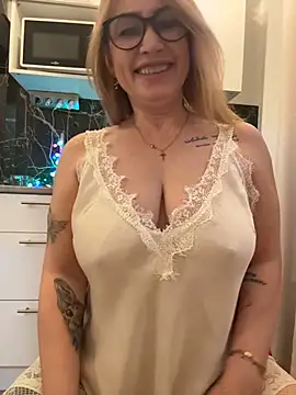 O-Eva online show from 02/04/26, 10:27