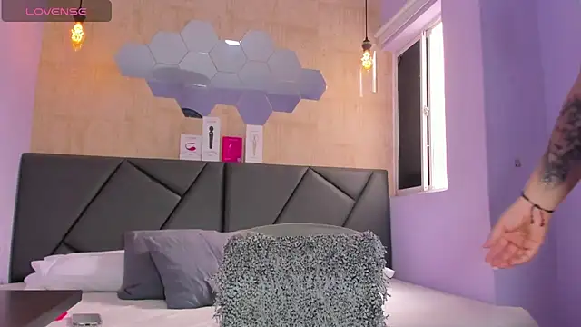 valentina-diiaz online show from 05/30/26, 06:57