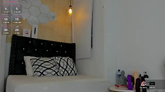 valentina-diiaz online show from 01/06/26, 01:04