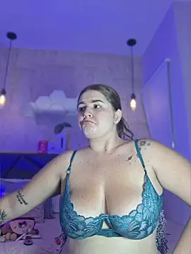 valentina-diiaz online show from 04/10/26, 01:29