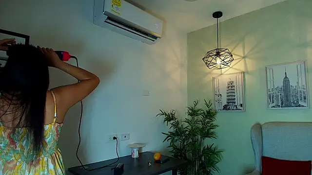  Victoria Collins online show from 02/08/26, 11:52