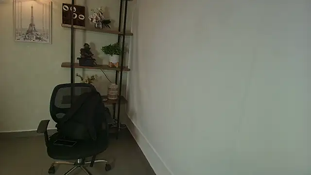 Snapshot of _Victoria_Collins chatting on 07/10/26, 11:10 Victoria Collins online show from 07/10/26, 11:10