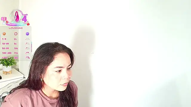  Victoria Collins online show from 11/24/25, 12:27