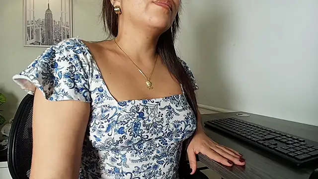  Victoria Collins online show from 10/25/25, 11:09