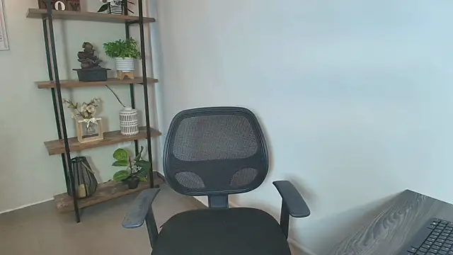  Victoria Collins online show from 05/11/26, 11:11