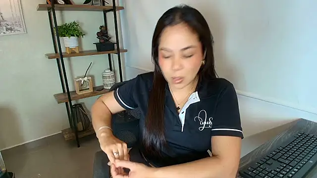  Victoria Collins online show from 03/26/26, 11:41