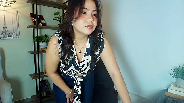  Victoria Collins online show from 03/04/26, 12:02