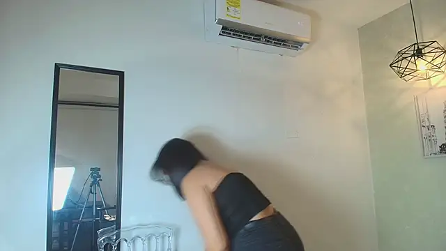  Victoria Collins online show from 04/01/26, 11:44