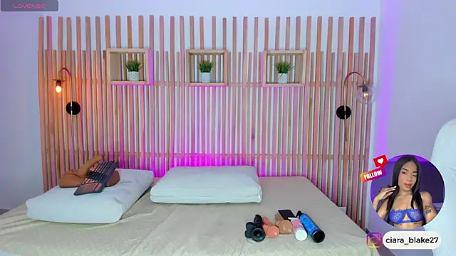 ciara blake online show from 03/19/26, 07:58