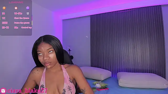 ciara blake online show from 10/28/25, 07:46