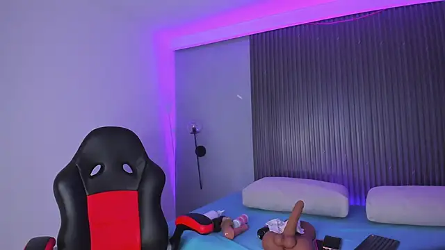 ciara blake online show from 11/10/25, 07:52