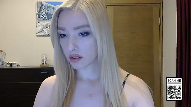Snapshot of Wild_Silk_Desire chatting on 10/05/25, 01:13 Wild Silk Desire online show from 10/05/25, 01:13