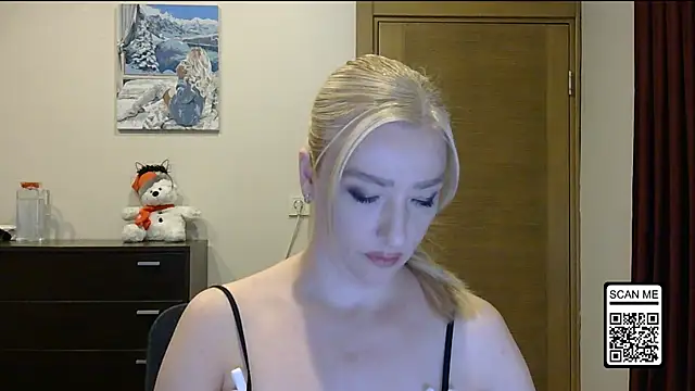 Wild Silk Desire online show from 11/23/25, 02:38