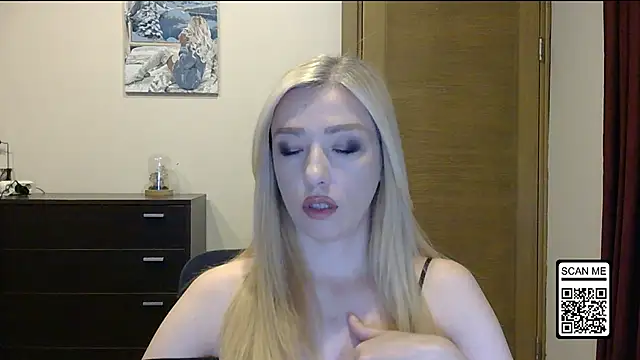 Wild Silk Desire online show from 10/27/25, 02:40