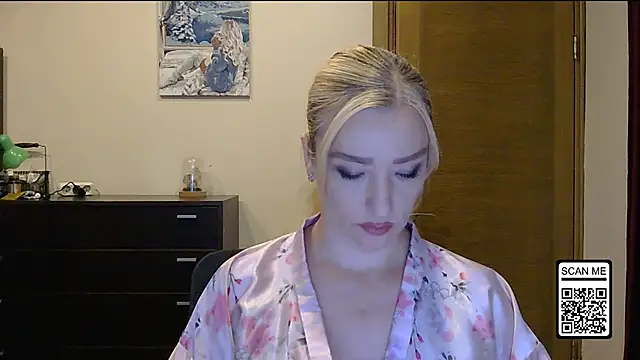 Wild Silk Desire online show from 10/20/25, 02:06