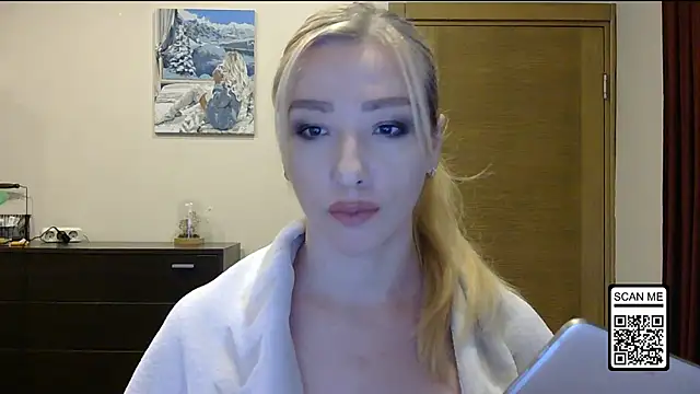 Wild Silk Desire online show from 10/23/25, 02:05