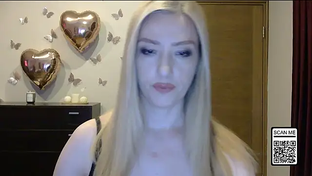 Snapshot of Wild_Silk_Desire chatting on 06/08/26, 03:23 Wild Silk Desire online show from 06/08/26, 03:23