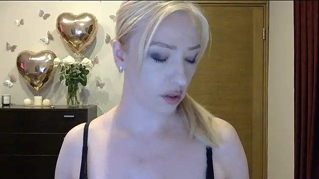 Snapshot of Wild_Silk_Desire chatting on 07/05/26, 04:25 Wild Silk Desire online show from 07/05/26, 04:25