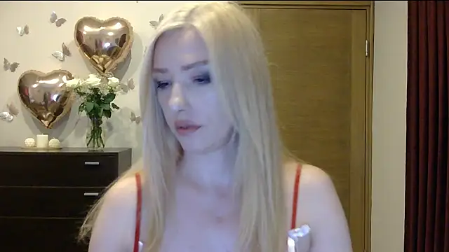 Snapshot of Wild_Silk_Desire chatting on 07/03/26, 05:19 Wild Silk Desire online show from 07/03/26, 05:19