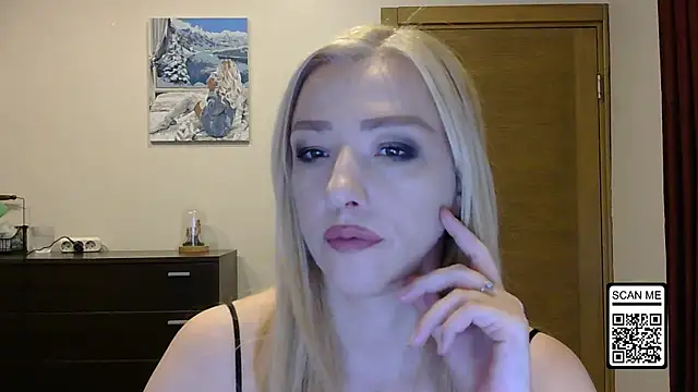 Snapshot of Wild_Silk_Desire chatting on 09/10/25, 12:48 Wild Silk Desire online show from 09/10/25, 12:48