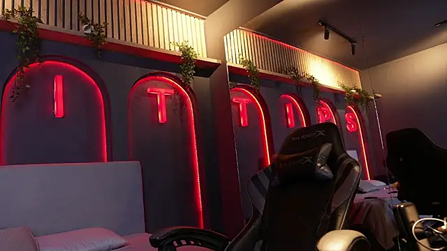 Susan wall online show from 03/19/26, 01:11