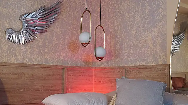 Susan wall online show from 03/18/26, 03:35