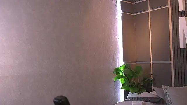 Susan wall online show from 04/14/26, 01:49