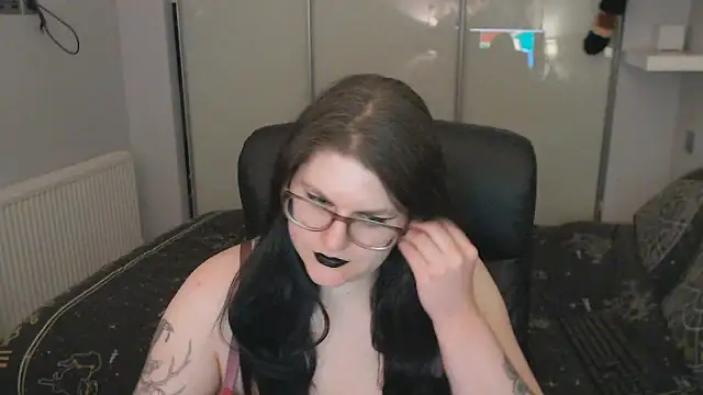 GothSuccubusBabe online show from 03/09/26, 10:46