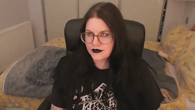 GothSuccubusBabe online show from 04/11/26, 07:50