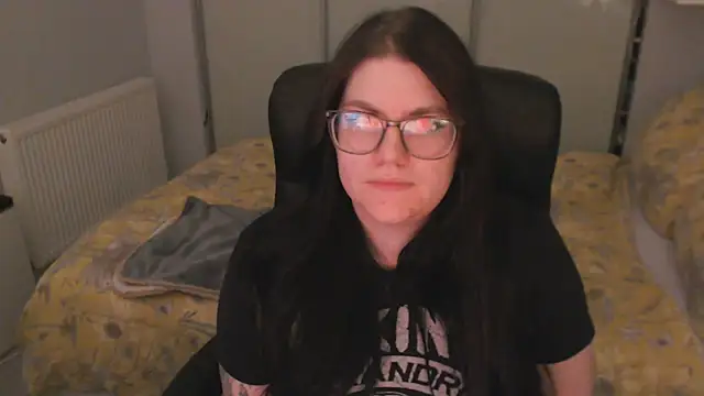 GothSuccubusBabe online show from 04/17/26, 10:56
