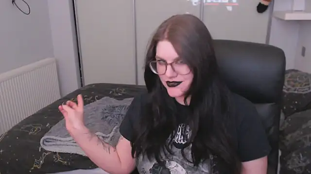 GothSuccubusBabe online show from 02/22/26, 04:19