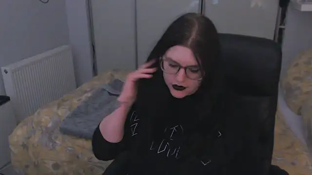 GothSuccubusBabe online show from 05/07/26, 10:57