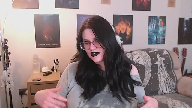 GothSuccubusBabe online show from 12/19/25, 04:53