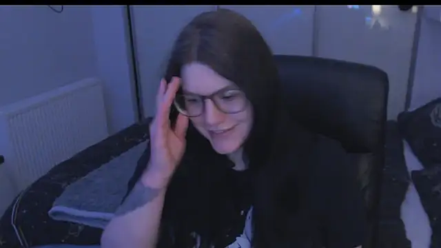 GothSuccubusBabe online show from 02/15/26, 08:08